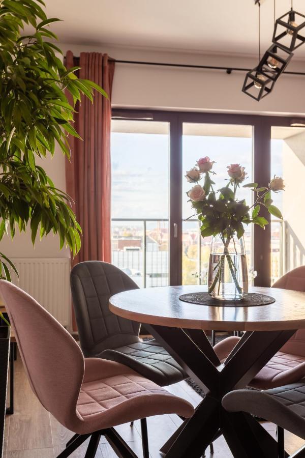 Glamour Apartment City View Вроцлав Екстер'єр фото